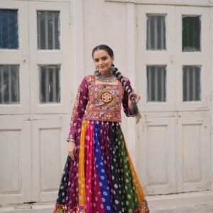 Georgette Print and Attractive Combination of Wintage and Gamthi Embellished Work - Attirevilla